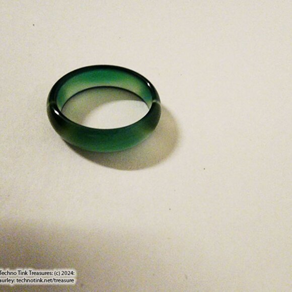 Green Stone Ring - Picture 6 of 10
